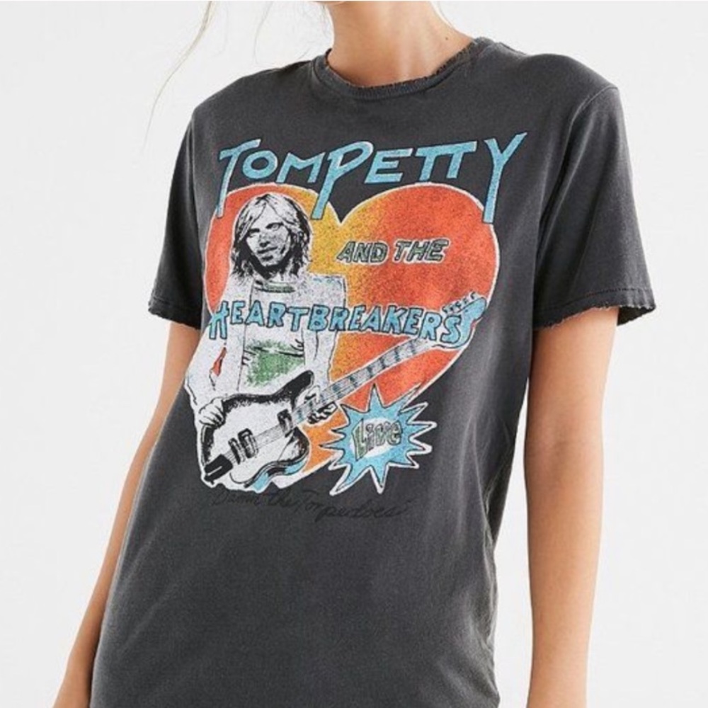 Looking for this Tee!